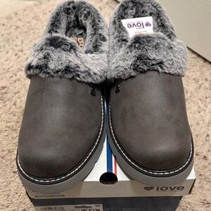 NWT BOBS from Skechers Gray Faux Fur Slippers